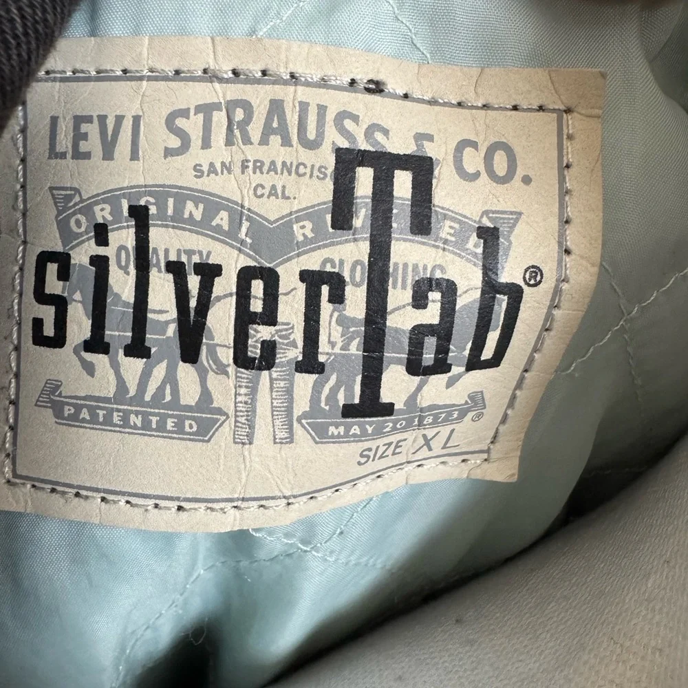 Levi’s Silver Tab men’s quilted lined Trucker jacket size XL